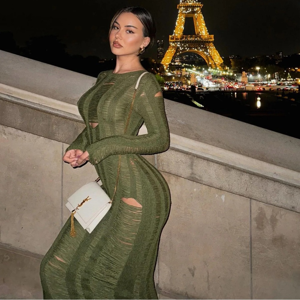 Green crotchet midi dress in olive green🍸